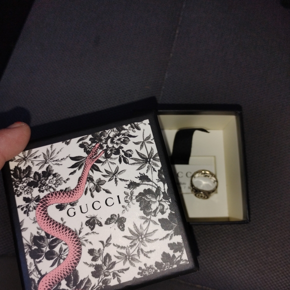Gucci Ring with Pink and Black Box - Picture 1 of 9